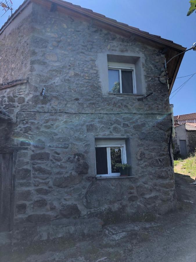 Casa Pedragude. Turismo Rural. Pantón Esterno foto